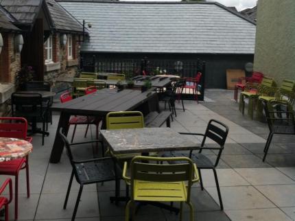 The Queen'S Head Wetherspoon Hotel Тависток Екстериор снимка